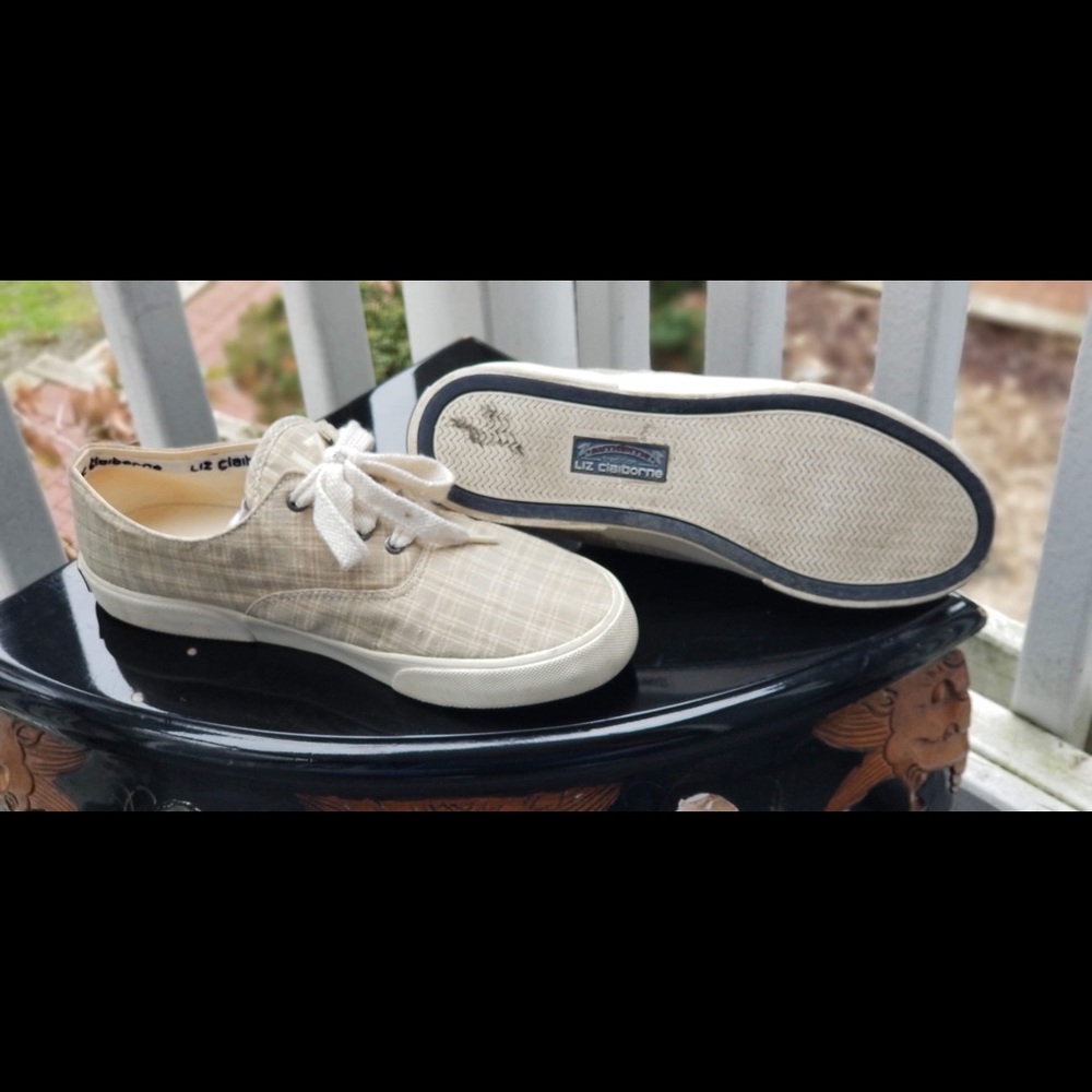 Liz Claiborne lace up women sneakers 8.5M Women - Picture 6 of 8